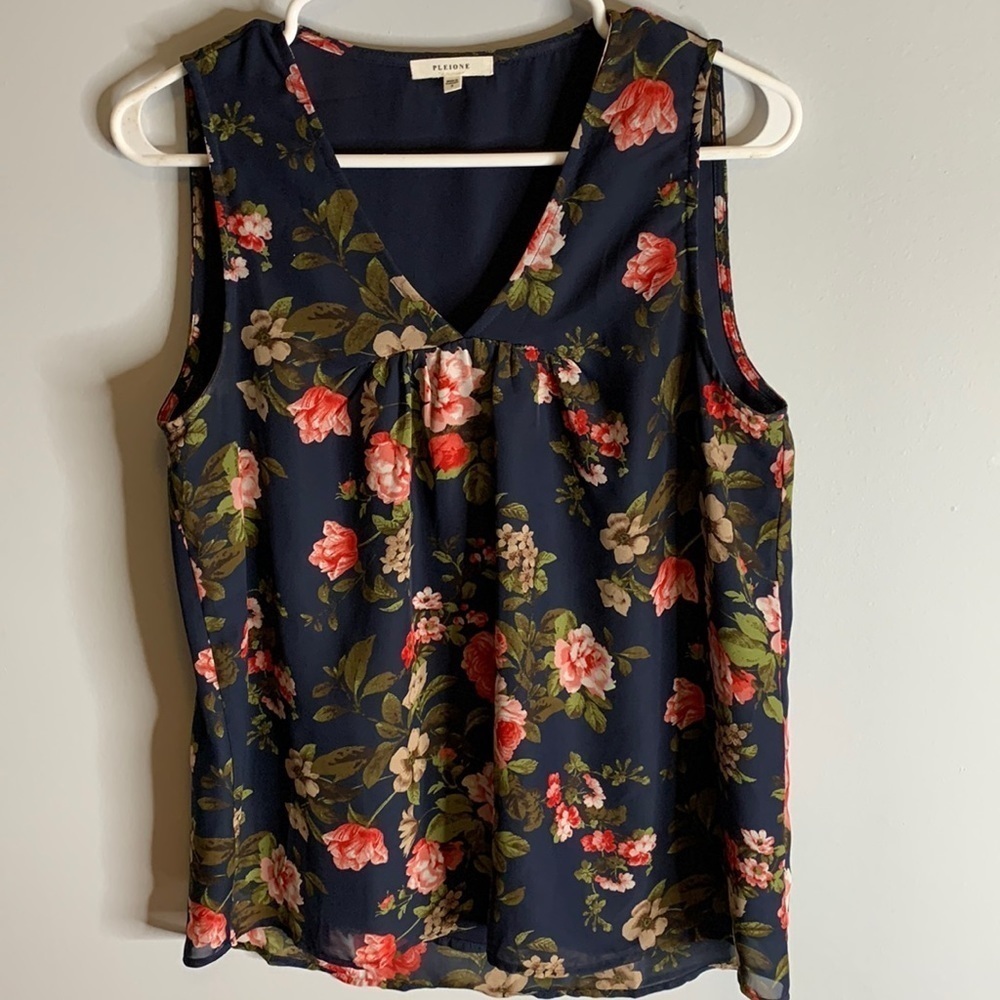 Pleione high low lined floral tank top Sz Small, very good condition